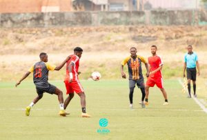 Secam Tawiti avec la sélection de la commune de Kintambo au tournoi de la Paix organisé par Euro Mobile Événement