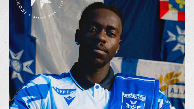 Mercato : Axel Tuanzebe rejoint la Ligue 1 !